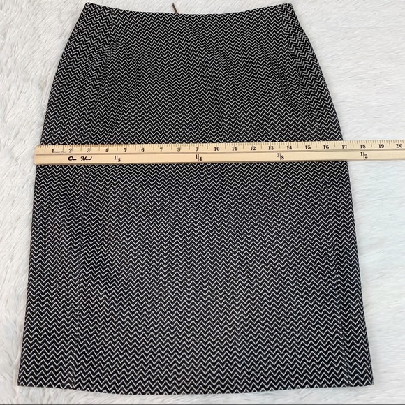 Armani Collezioni Chevron Print Jacquard Pencil Skirt high waisted full zip - Picture 7 of 12
